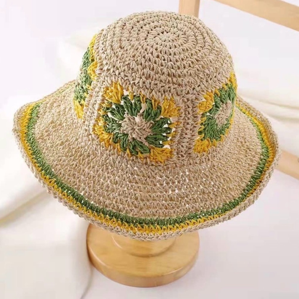 Chic Crochet 100% Paper Sun Hat with Vibrant Accents (Brand New) - Picture 2 of 4